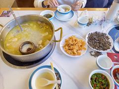 -朴小妹人参鸡汤火锅(长白山万达店)