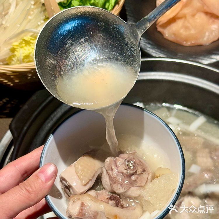 新年必和姐妹约!椰子鸡火锅局太绝啦🍲