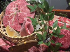-山川小町·极番烧肉(新地假日广场店)