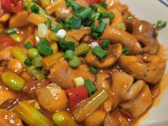 板栗肥肠-兔槽江湖菜·重庆璧山兔(水围店)