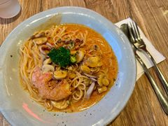 -玛格萝妮(汇智国际商业中心店)