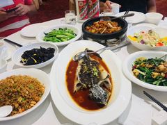 -万龙洲海鲜(大兴绿地缤纷城店)