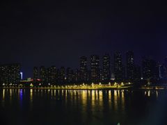-南京眼步行桥
