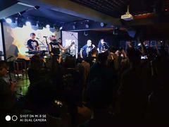 -月亮瓦肆音乐酒吧(环山路店)