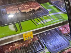 -烤肉小伙烤肉店