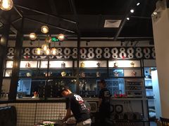 大堂-8锅臭臭锅·正宗台湾小火锅(中心五路店)