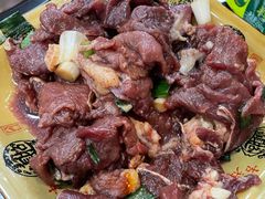 -黄利砖万峰林布依特色酸笋牛肉馆