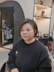 -TOP HAIR SALON