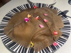 -茅草房·河畔园林火锅