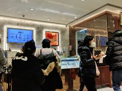等位区-VENCHI 闻绮(北京国贸商城店)