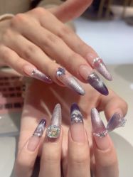 -丽心自助美甲美睫