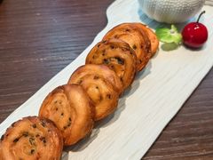 脆糖榛果鹅肝酱配伊比利亚葱油饼-随堂里