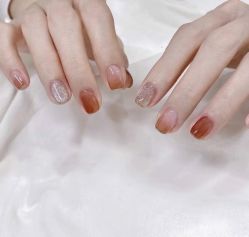 -涂tu指甲日式美甲美睫店
