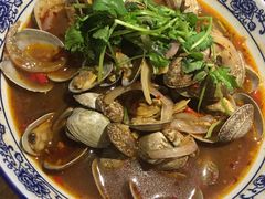 -琥珀老六龙虾(四里河店)