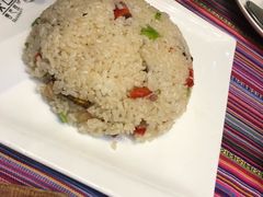 -香巴拉云南餐厅(华莱坞店)