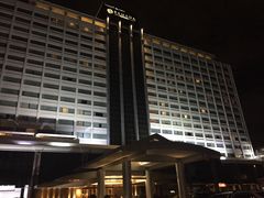 -曼谷湄南河畔华美达广场酒店
