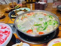 -亮欢寨酸汤鱼(沙冲路店)