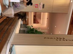 -蜜桃餐厅·伴山(湖滨商业街店)