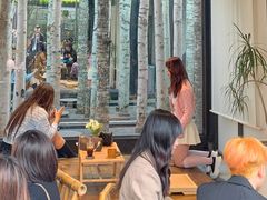 大堂-Metal hands·铁手咖啡