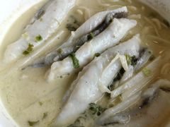 -上海大船酒店-沙滩餐厅
