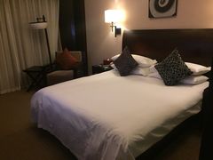 -杭州西湖艺联君亭酒店(黄龙体育中心地铁口店)