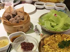 -洪氏嗨捞·广东猪肚鸡·椰子鸡火锅(西咸万象城店)