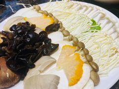 菌菇拼盘-臻牧壹品雪花牛肉火锅(大兴九臻店)