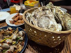 -蚝堡海鲜·威海菜·海肠捞饭·烧烤·亚洲吃蚝公司(幸福门店)