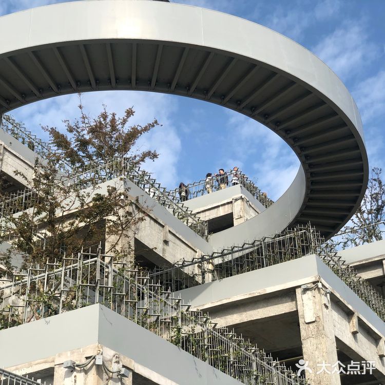 地理位置：杨树浦路平凉路 杨浦滨江
