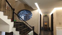 -威思丽高温瑜伽会馆