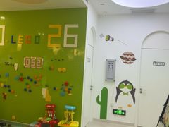 -菲越企鹅眼科(龙湖天街店)