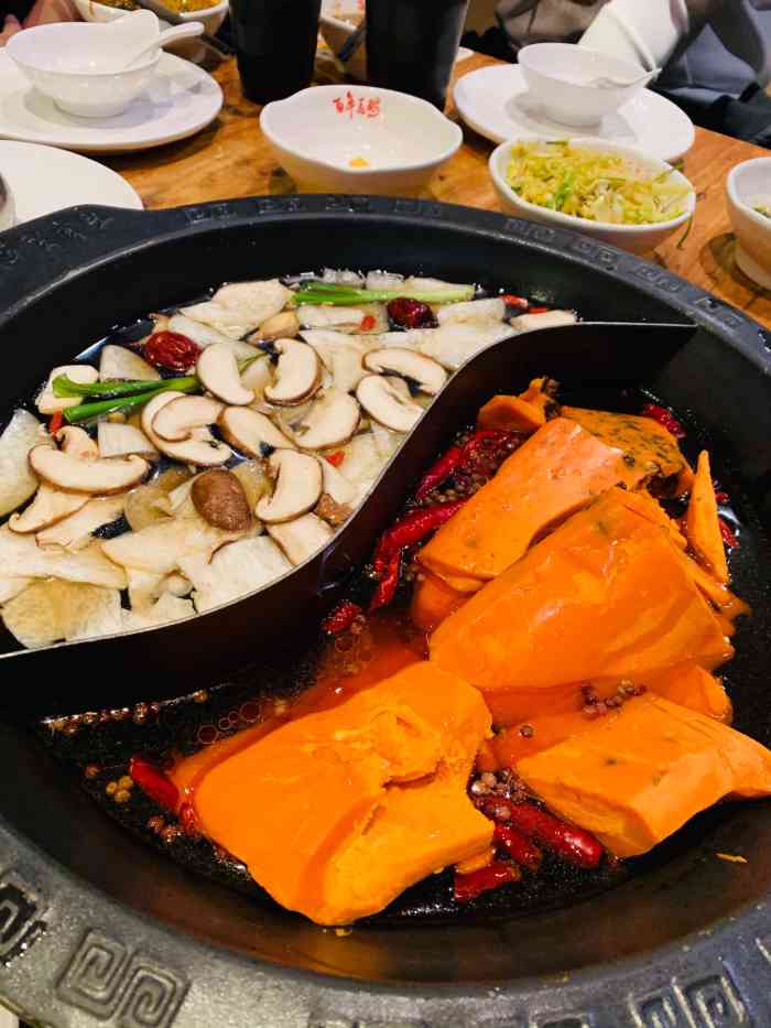 百年老妈火锅西元国际广场店