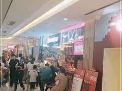 等位区-老板恋上鱼(荣盛广场店)