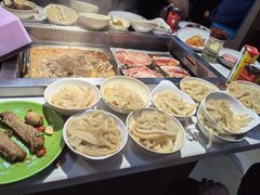 -新艺自助美食城(中山路店)