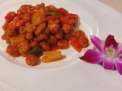 菠萝咕咾肉-功德林(南京西路店)