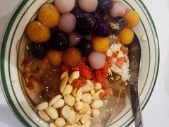 芋圆酒酿冰粉小风车-堂屋糖水店(愚园店)