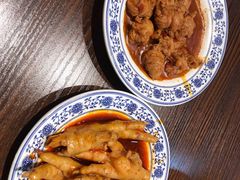 -爆炸头阿姨小四川正宗川味小吃(无任何分店)