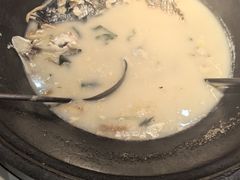 -陈大锅·岳阳鱼馆·地道岳阳菜(美食街店)