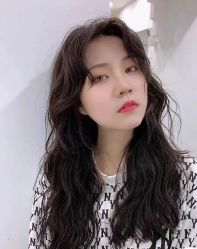 -变画·发型STUDIO