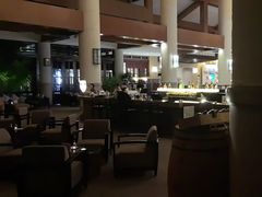 -亚龙湾喜来登·美景台大堂吧