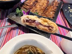 -香巴拉云南餐厅(华莱坞店)