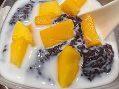 香芒椰奶紫米露-香港龟正盅 手作糖水甜品龟苓膏(千灯湖环宇城店)