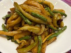 茄子煸豆角-香巴拉云南餐厅(华莱坞店)