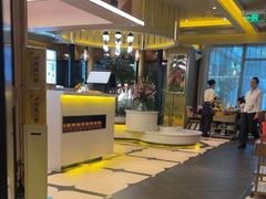 -润园四季椰子鸡火锅(卓越INTOWN店)