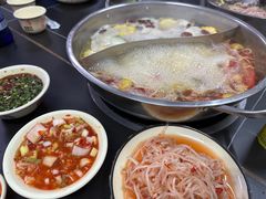-周良天山牛杂城(天山路总店)