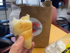 海盐羊角-Dough&Joe团憩(瑞虹天地月亮湾店)