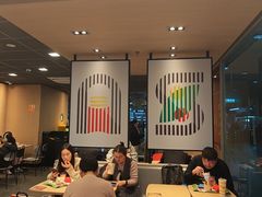-麦当劳(轻轨曹杨路店)