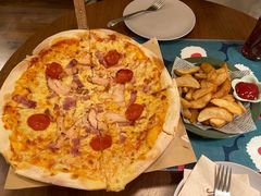 -JINNS锦时 steak&pizza(浸信会礼拜堂旧址店)