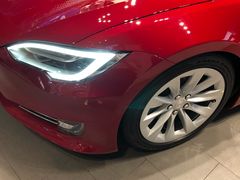 -TESLA 特斯拉(上海太古汇体验店)