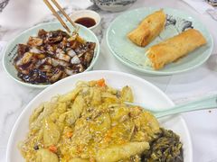 黄鱼蟹黄拌面-明呈黄鱼面馆(斜土路店)